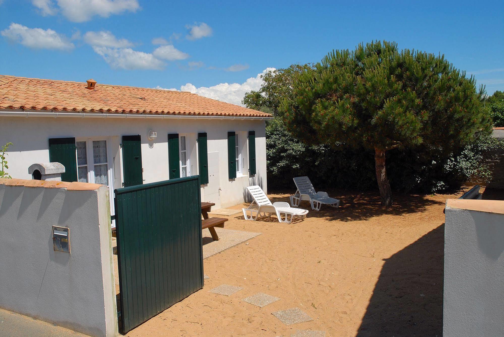 Hotel Jerodel Le Bois-Plage-en-Re Exterior photo